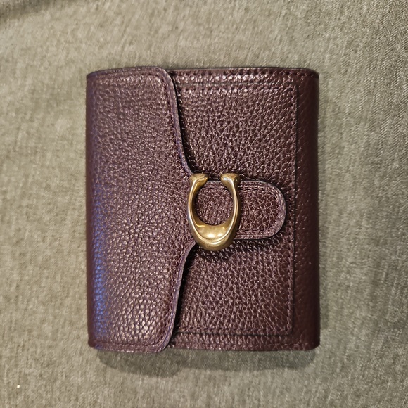 Coach Handbags - Coach wallet